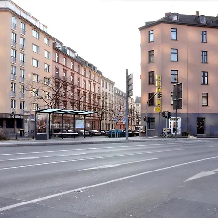 Hotel Apadana Frankfurt-2